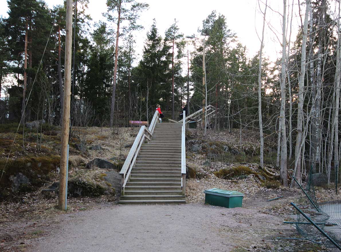 Mankkaan neljät portaat, Espoo