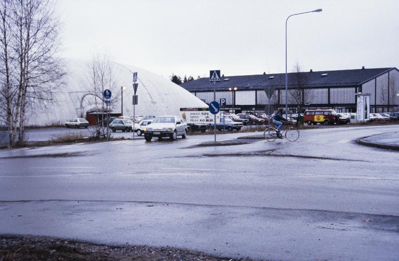 Matinkylän kuplahalli ja jäähalli 1990