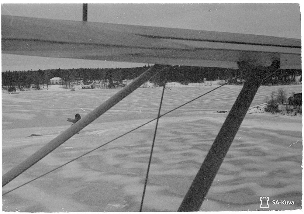 Espoonlahteen vuonna 1944 tippunut lentokone.