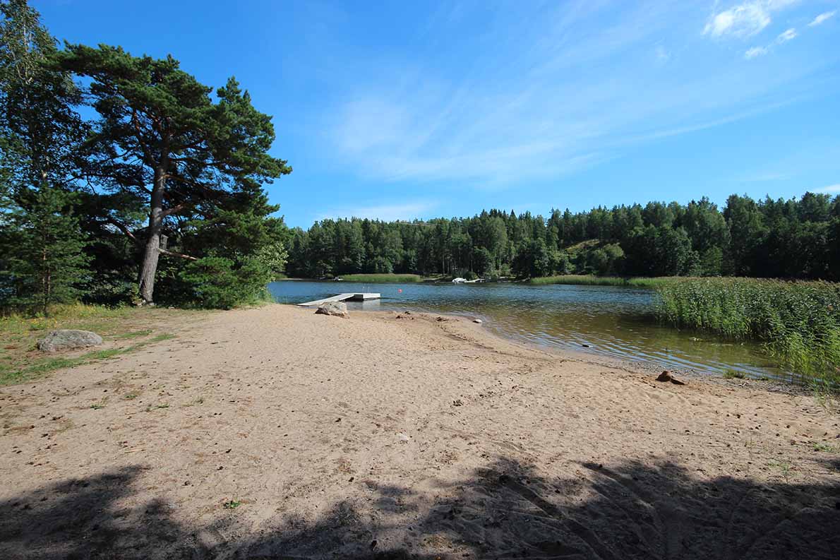 Langansbölen uimaranta, Raasepori.