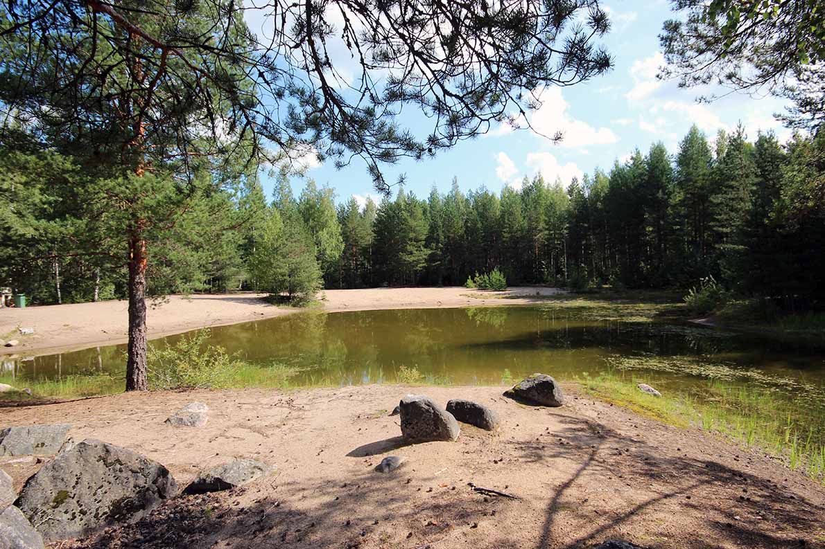 Talman hiekkakuopan uimaranta, Sipoo.