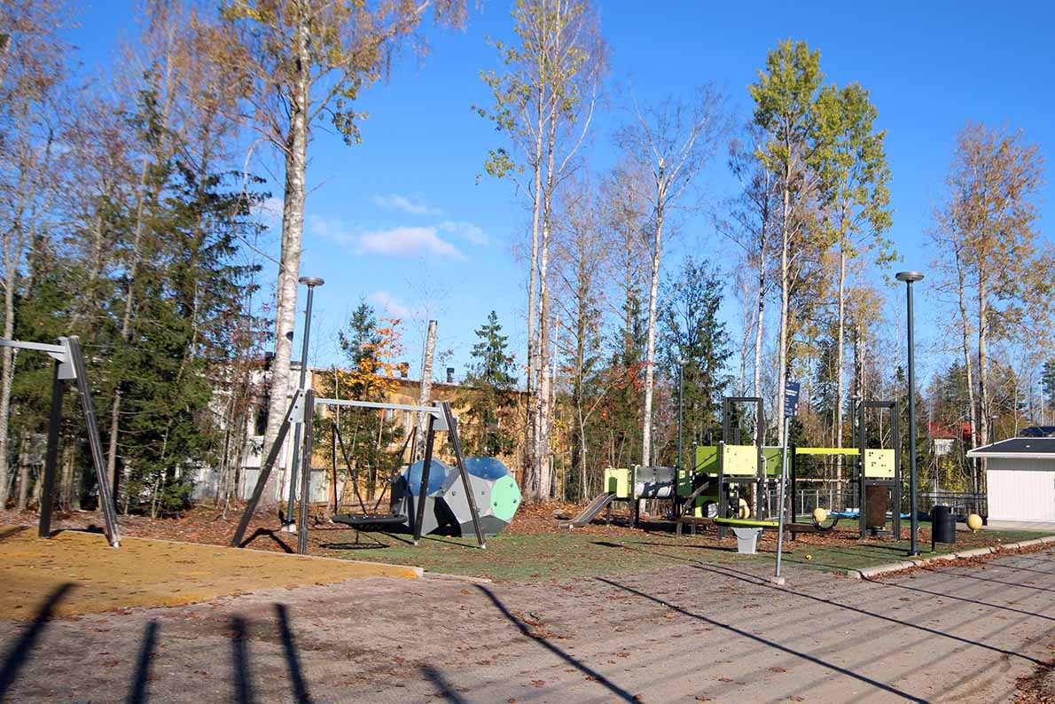 Kungsgårdsskolanin tekonurmi, Espoo.